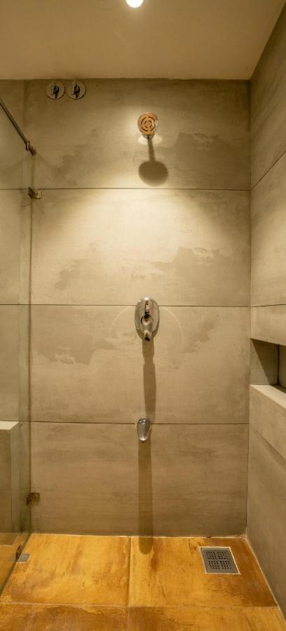 Pinnacle Grand Hotel Ahmedabad Eksteriør bilde